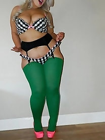 Chubby sluts are fingering their accurate cunt