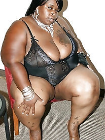 Elegant-looking M-I-L-F is showing off her asshole