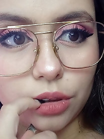 Plump goatee takes a picture of herself